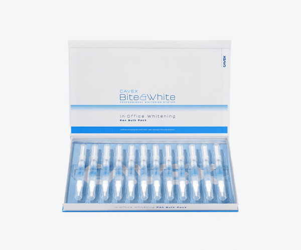 Kit Cavex Bite&White In-Office – Blanqueamiento dental profesional Blanqueamiento dental Cavex Bite&White In-Office para odontólogos, caja abierta con aplicadores listos para uso clínico.